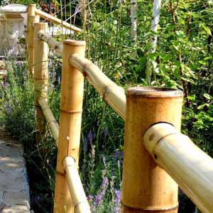 Бамбуковый забор в интерьере